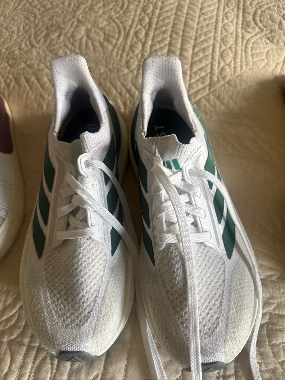 Adidas 5X Ultraboost Sz 8 women/6.5 men like new